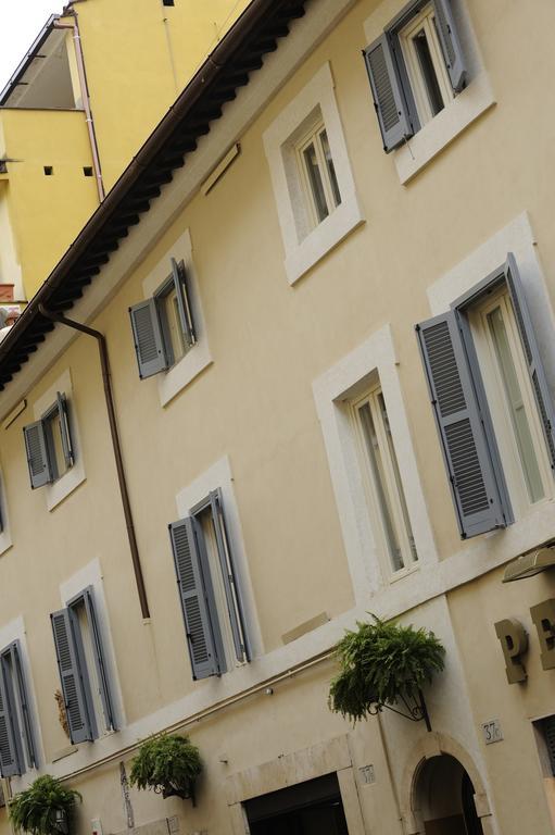 Hotel Mario De' Fiori 37 Řím Exteriér fotografie